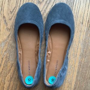 Lucky Brand size 8 blue flats suede